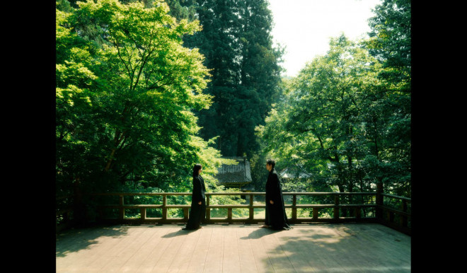 主演松田龙平和小松菜奈的电影《我们是谁》正式预告发布
