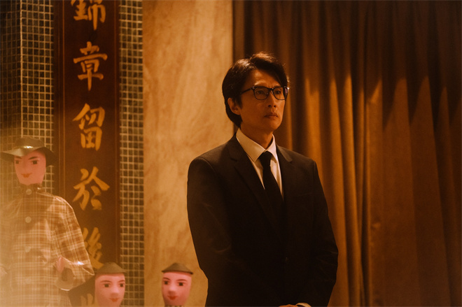 深入殡仪馆实地取景！黄子华《破·地狱》公开戏照 -1