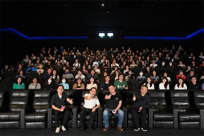 家属感谢方励，《里斯本丸沉没》热映中 -1