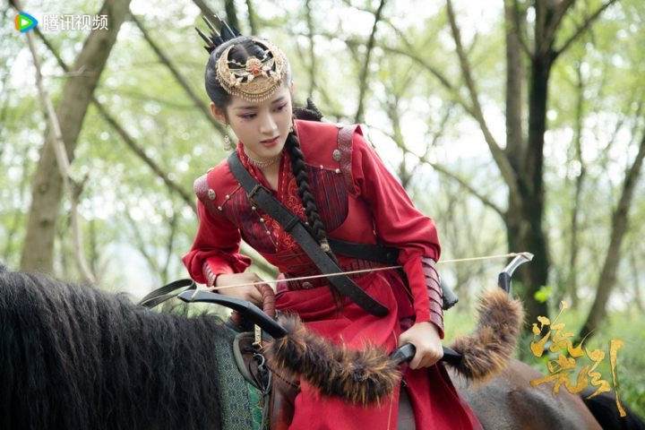 骆诗琪在《流光引》中饰演南宫芊芊，展现铁岩公主的多重魅力 -1