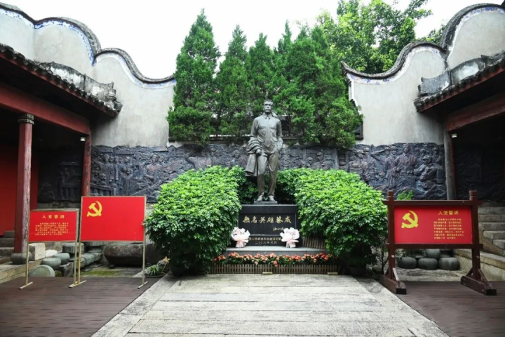 《破密》续燃：电波战场蔡威精神激励青年前行 -2