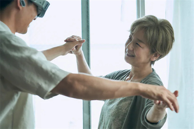 《本心》预告发布：池松壮亮AI途中寻母 -2