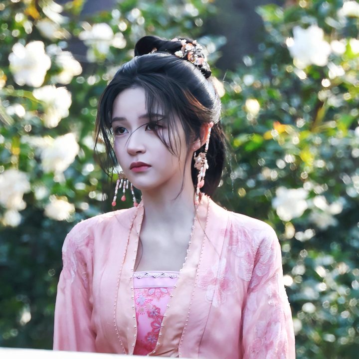 郭敬明新剧《00小花》开机，饶嘉迪担任女二 -2