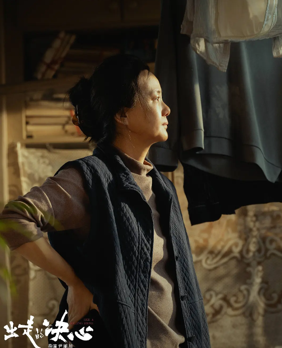 宋佳《点映》飘红，超《我不是药神》，票房破2300万 -1