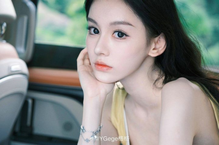 00后新人张祎格杀青《赴山海》，挑战唐晴引发期待 -1