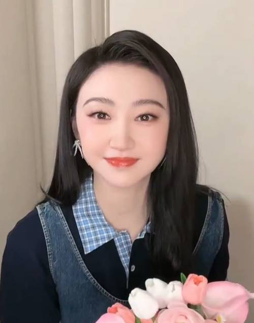 景甜手术康复后直播首秀，透露去年腿部受伤手术经历 -1