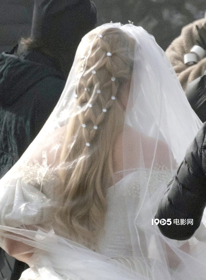 产后玛格特·罗比演绎《呼啸山庄》之美 -2