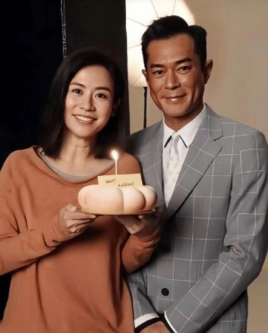 宣萱回应与古天乐绯闻：别再传了！ -1