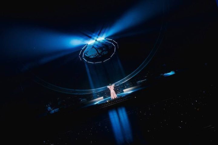 2025张远《白》深圳演唱会圆满落幕，三重惊喜引爆“春茧” -3