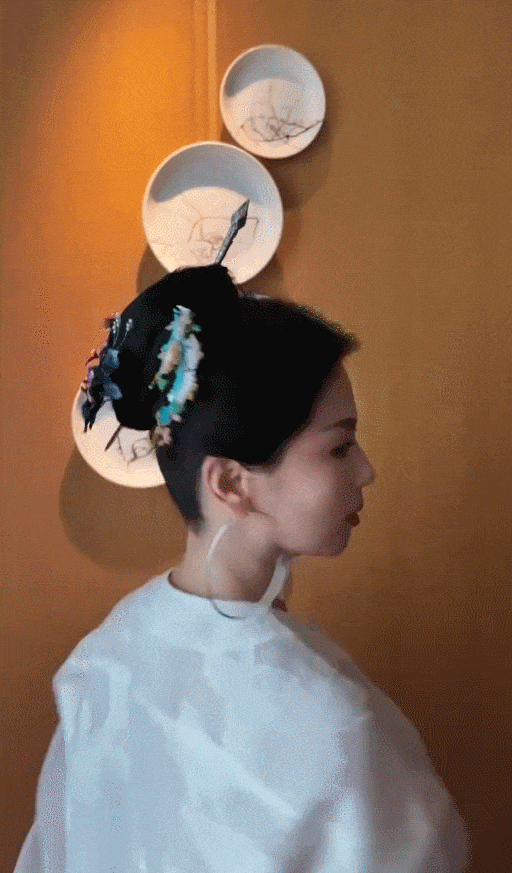 “福州三条簪”刘涛：侠女风范，眼神显坚毅 -3